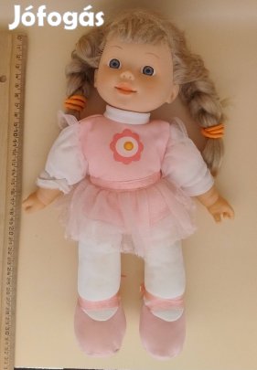 Emmi baba (rózsaszín ruhás)