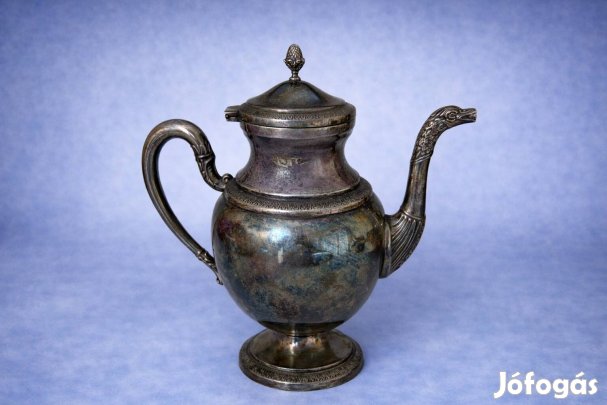 Empír stílusú ezüst kiöntő díszített csőrrel, elegáns klasszikus dar