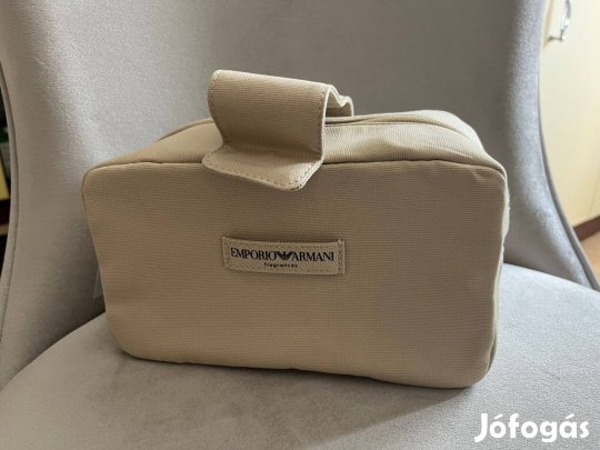 Emporio Armani bézs kozmetikai táska új