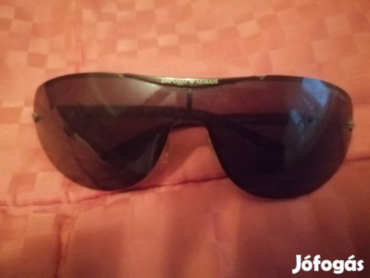 Emporio Armani napszemüveg