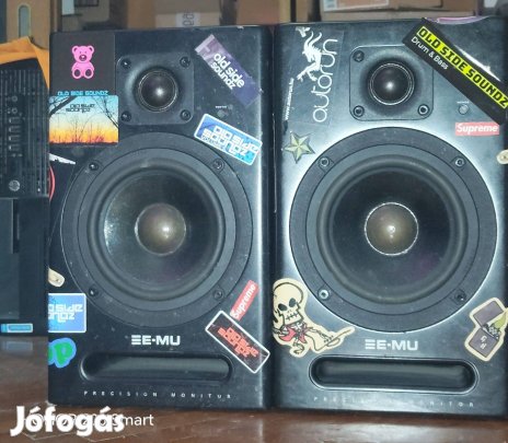 Emu P5M Stúdió Monitor