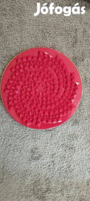 Energiaspirál és könyv dobozában