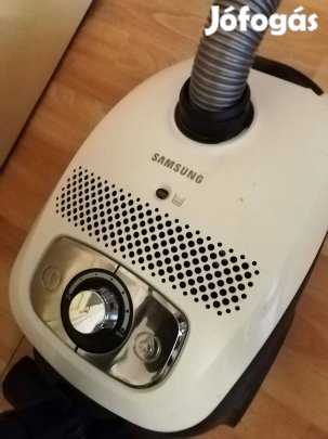 Energiatakarékos Samsung porzsákos porszívó előszűrővel, teleszkóppal