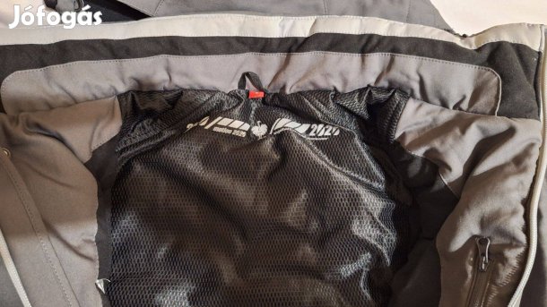 Engelbert Strauss 2020 téli dzseki S