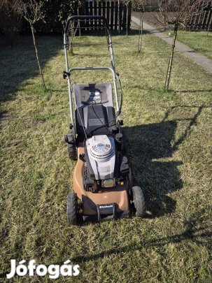 Enhell fügyüjtös önjárós fünyiró. 