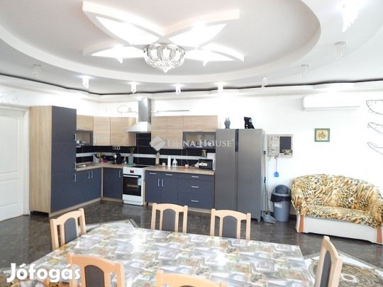 Enyingi 84 nm-es ház eladó