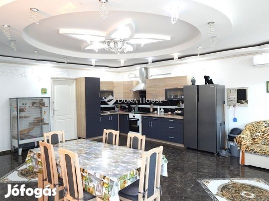 Enyingi 84 nm-es ház eladó