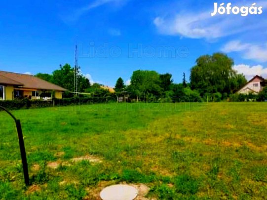Épitési telek FONYÓDON, a könnyen megközelíthető helyen!