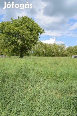 Építési telek Felpécen