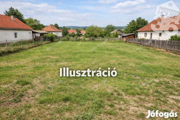 Építési telek Gerjen központi részén!