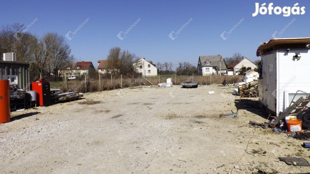 Építési telek Pápán, a Mező utcában