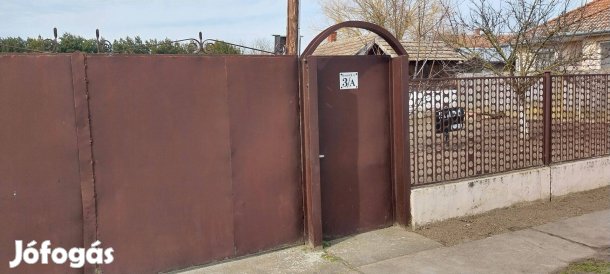 Építési telek Sáránd frekventált helyén