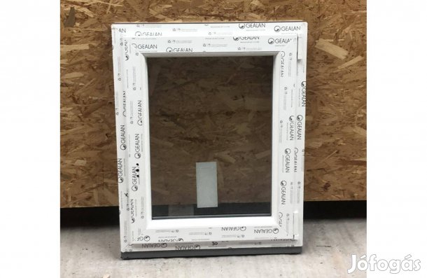 Építkezésből megmaradt Gealan ablak, 68x84-es méretben