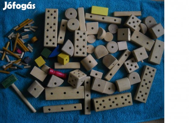 Építőkocka eladó, fa anyagú