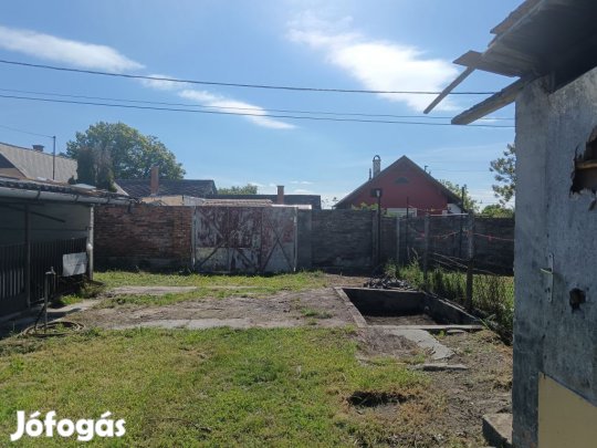 Ercsii eladó 287 nm-es telek