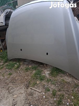 Érden sürgősen Ford Focus motorháztető és 2009 évjáratú. 