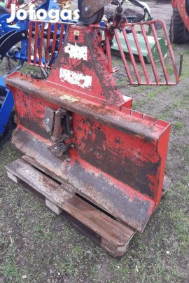 Erdészeti csörlő tolólap