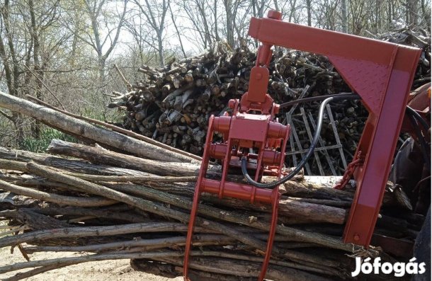 Erdészeti fekvő hengeres kcr rönkfogó/ vonszoló konzollal eladó!