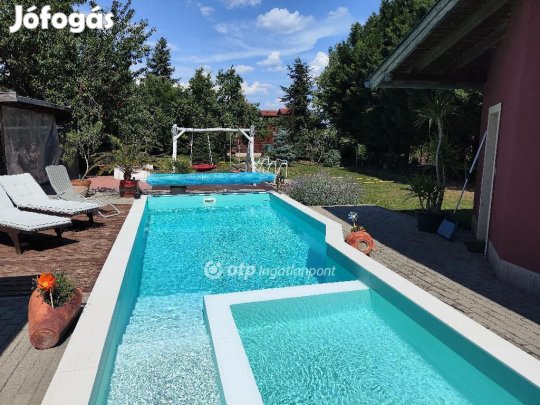 Érdi 180 nm-es ház eladó