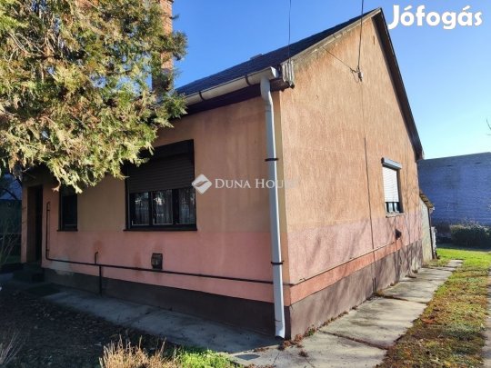 Érdi 67 nm-es ház eladó