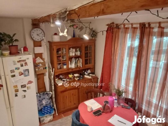 Érdi 90 nm-es ház eladó