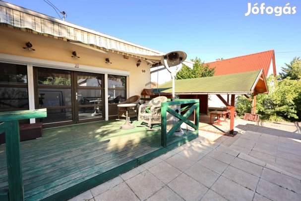 Érdi eladó tégla családi ház