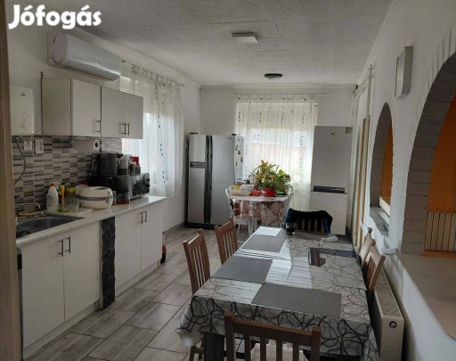 Erdő közeli nyugalom, városi kényelem Nyírtelken!