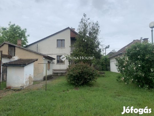 Erdőkertesi 100 nm-es ház eladó