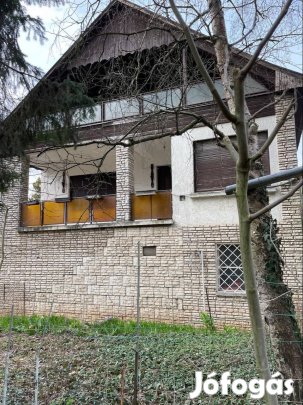 Erdőszéli ingatlan, Piliscsaba legszebb részén!