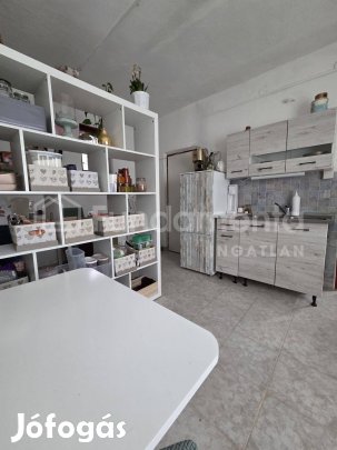 Erdőszéli kislakás