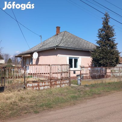 Erdőtelek eladó családi ház