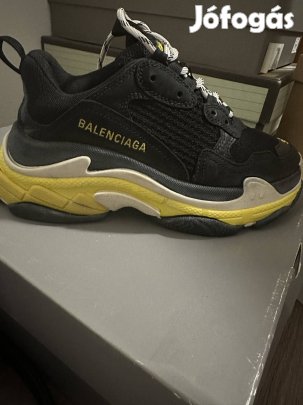 Eredeti Balenciaga triple s cipő!