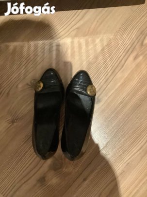 Eredeti Gucci női cipő eladó