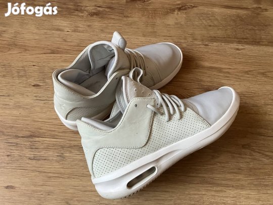 Eredeti Jordan cipő