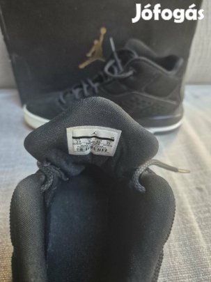 Eredeti Jordan new school 40