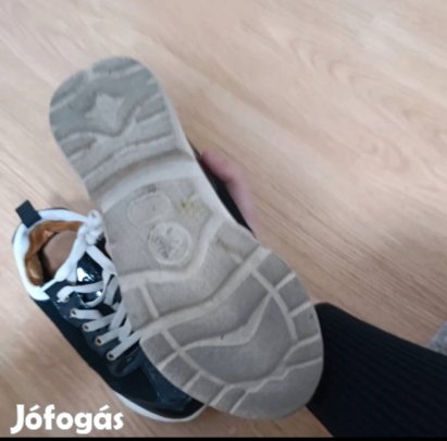 Eredeti Kazar cipő 