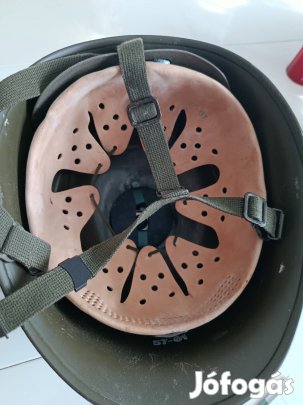 Eredeti Svájci M71 Katonai Rohamsisak - Hidegháborús Relikvia