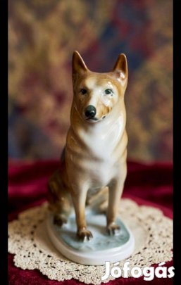 Eredeti Zsolnay Farkaskutya Figura Kézi Festésű!