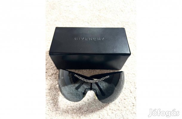 Eredeti, új, női Givenchy Sgv351S napszemüveg Swarovski kristályokkal
