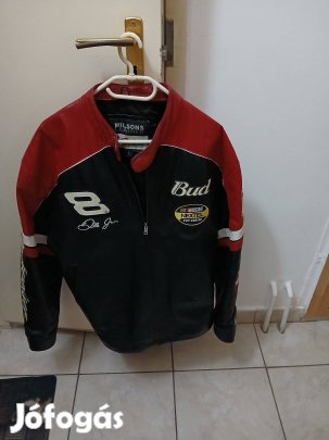 Eredeti bőrkabát szinte új állapotban.