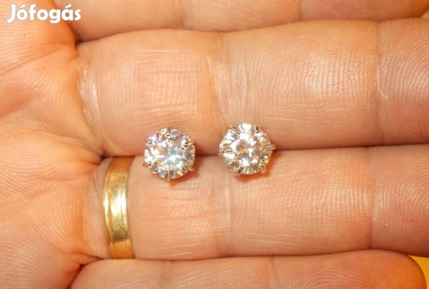 Eredeti laboratoriumi gyémánt fülbevaló 3ct=2x1,5ct 925ezüst foglalva