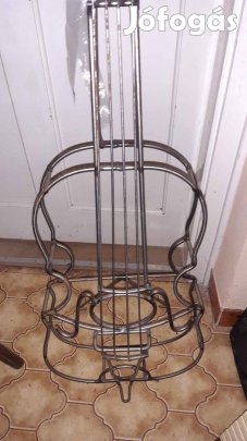 Eredeti nagy kovácsoltvas kandeláber, cselló formájú