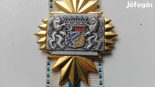Eredeti szallagon Bajor kitüntetés régi db