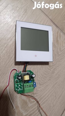 Érintőképernyős, programozható szobatermosztátok