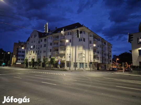 Erkélyes Otthon Debrecen Szívében