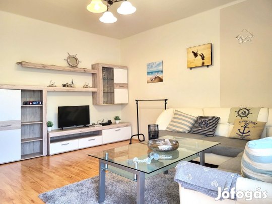 Erkélyes lakás a nyugati városrészben!