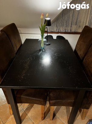 Érkező asztal + 4 szék