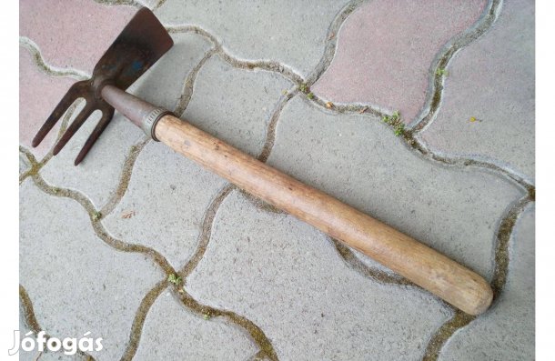 Erős kézi ültető kapa / gereblye fa nyéllel együtt