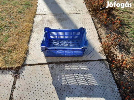 Erős rekesz láda , tároló zöldséges gyümölcs pék Tara 2,1-2,3 kg