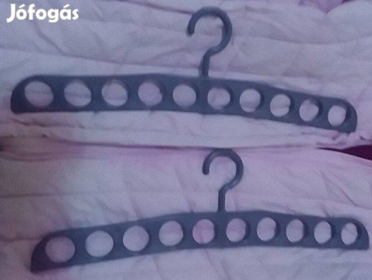 Erős vállfa, sálnak, nyakkendőnek, övnek stb